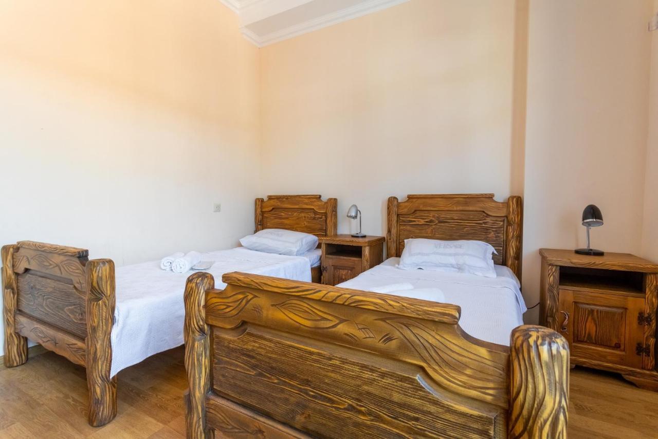 Hotel Phasis Kutaiszi Kültér fotó